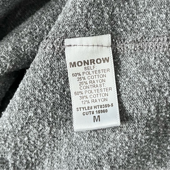 Monrow star sweatshirt. - Picture 8 of 8